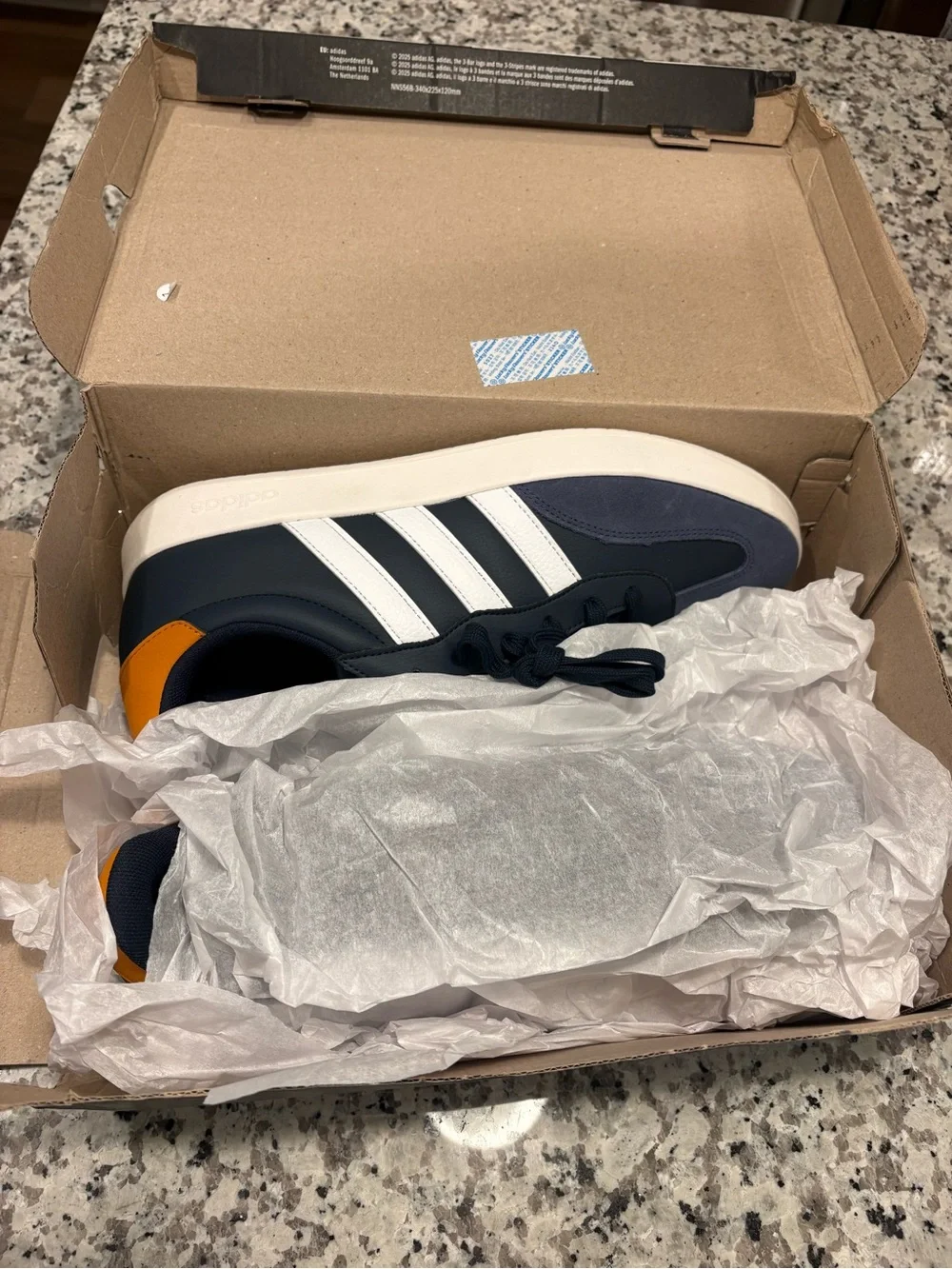 Adidas Barreda Shoes Aurora Ink Focus Orange Men’s Size US 12 Sneakers Low Top